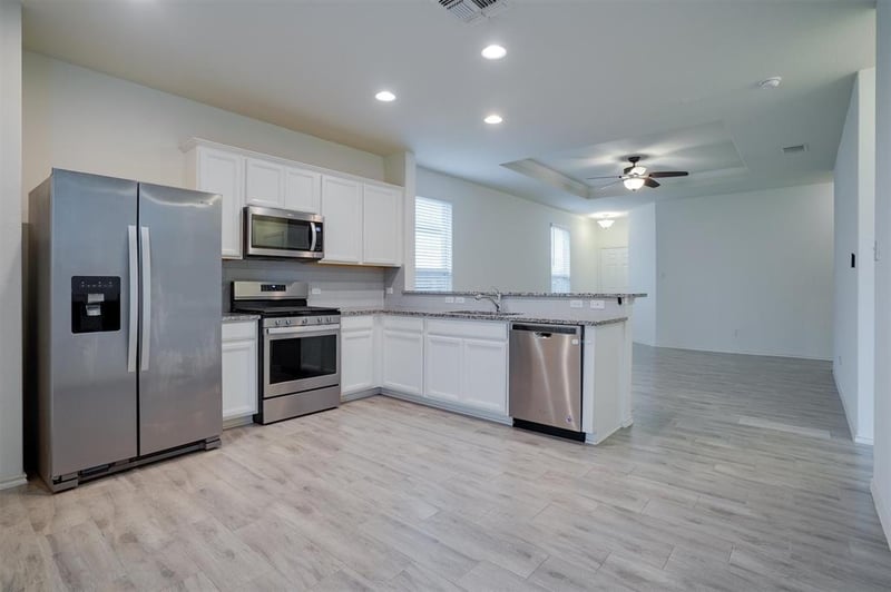 217 La Dera DR, Liberty Hill, TX 78642