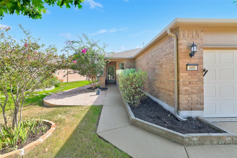 600 Salado Creek LN, Georgetown, TX 78633