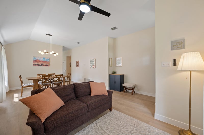 2105 Yaupon HOLW, Round Rock, TX 78664