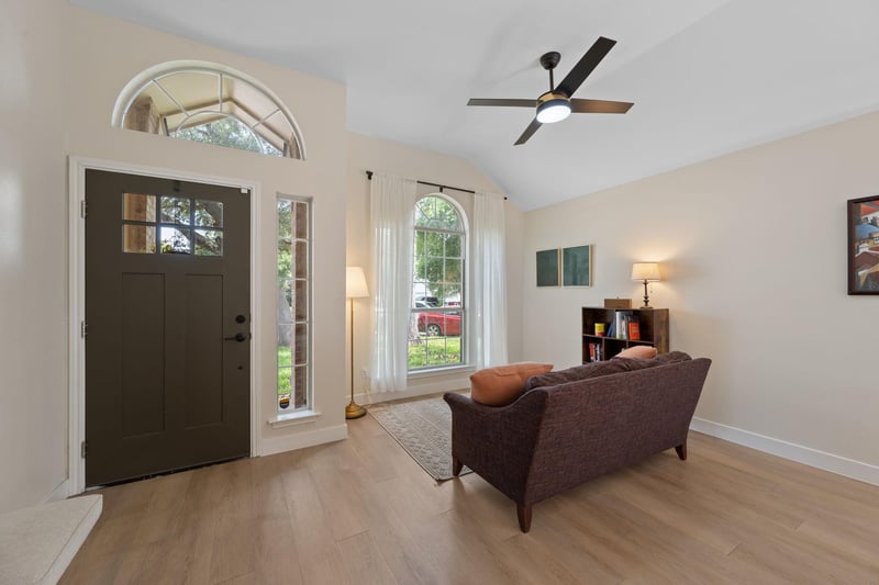 2105 Yaupon HOLW, Round Rock, TX 78664