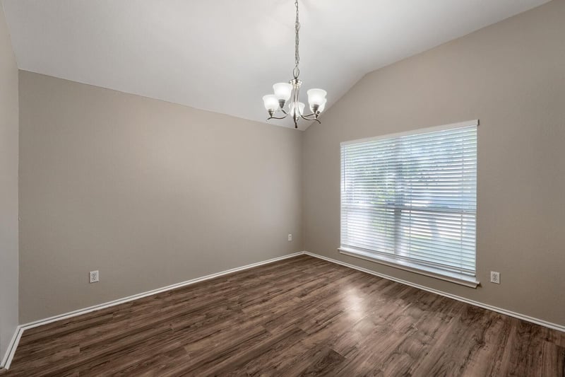 9305 Pioneer Forest DR, Austin, TX 78744