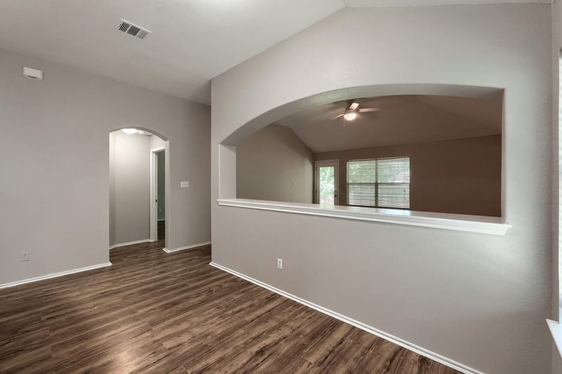 9305 Pioneer Forest DR, Austin, TX 78744