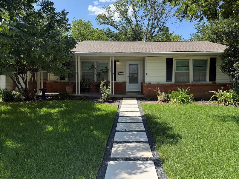 1405 E 16th ST E, Georgetown, TX 78626