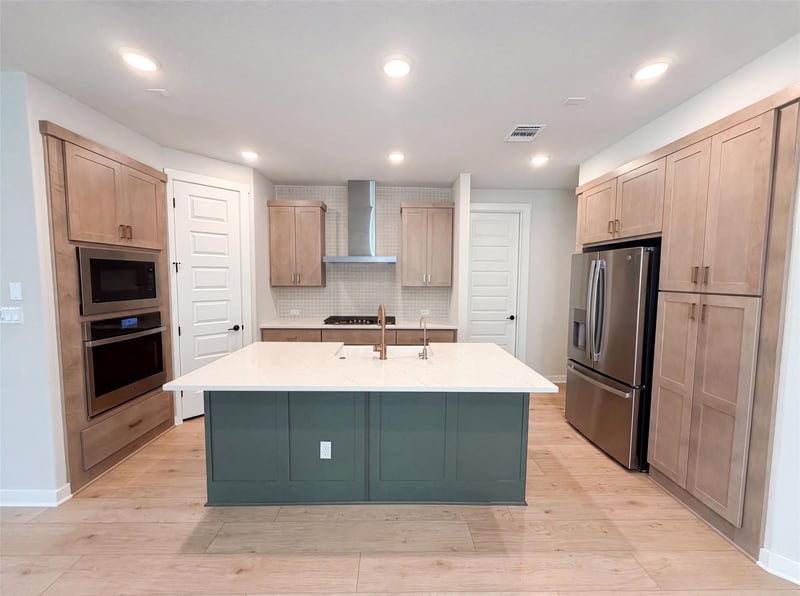 125 High Valley DR, Liberty Hill, TX 78642
