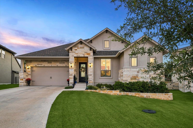 19513 Tranquility Falls Pa, Lago Vista, TX 78645
