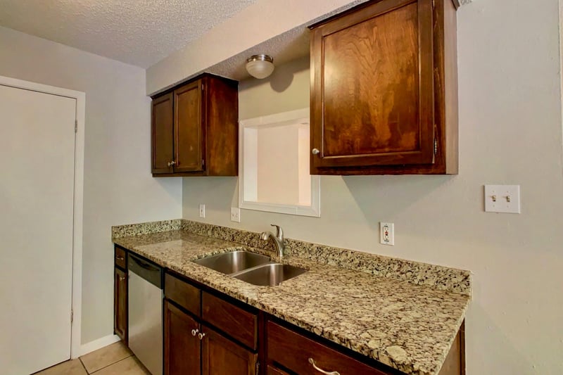 902 Cactus DR, Round Rock, TX 78681