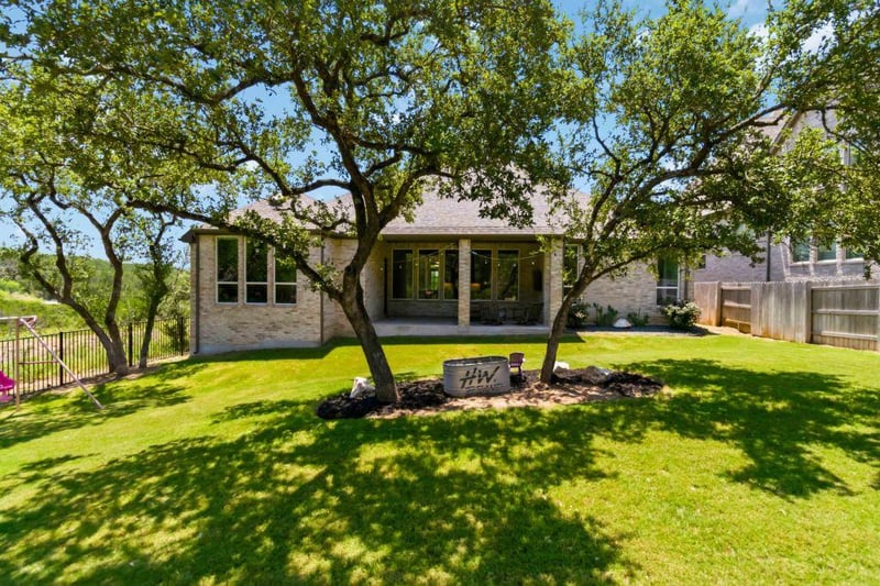 333 Knockout Rose DR, San Marcos, TX 78666