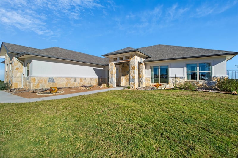 2708 Sun Point CIR, Copperas Cove, TX 76522