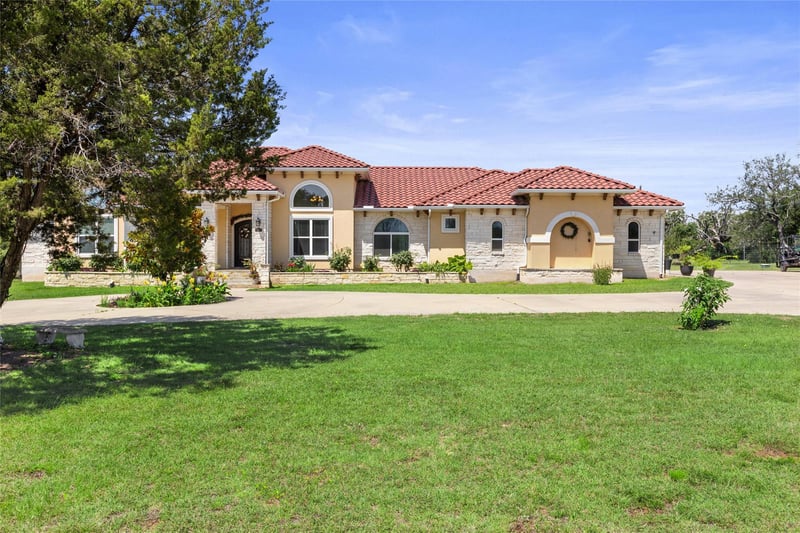129 Lakewood TRL, Leander, TX 78641