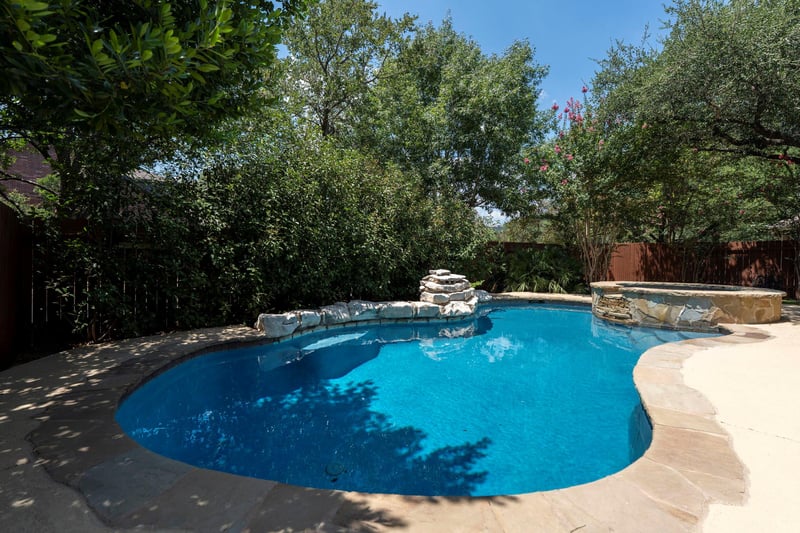 6304 Salcon Cliff DR, Austin, TX 78749