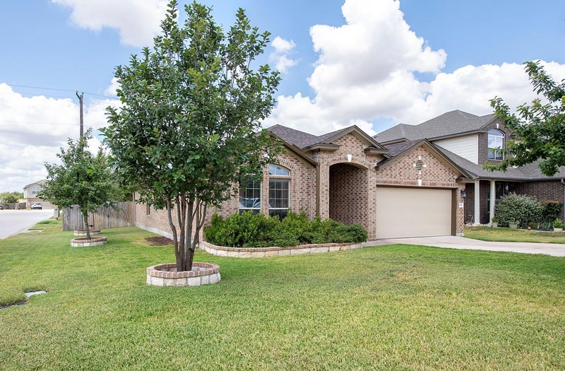 101 Igneous LN, Jarrell, TX 76537
