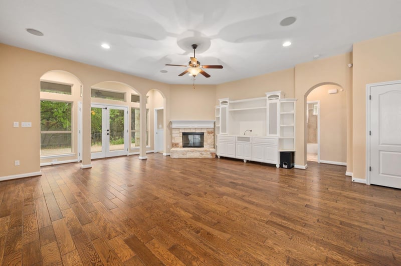 4917 Pyrenees Ps, Bee Cave, TX 78738