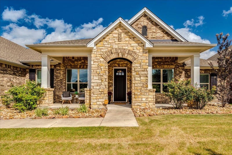 221 Clearwater Way, Kyle, TX 78640