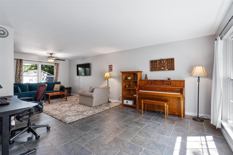 8300 Grayledge DR, Austin, TX 78753