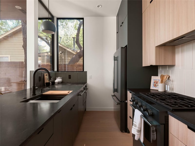 2303 East 2nd ST #1, Austin, TX 78702