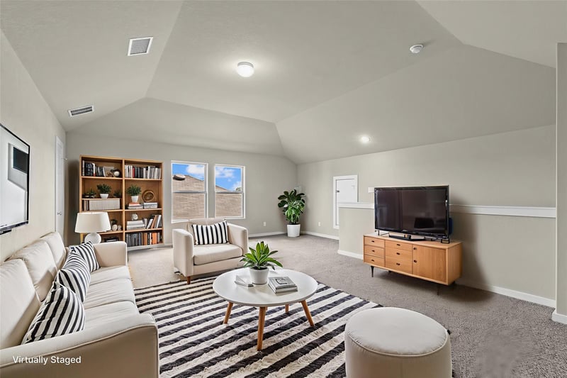 229 Tessaria DR, San Marcos, TX 78666