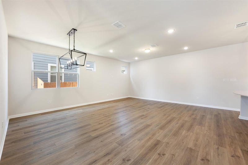 433 Carr DR, Liberty Hill, TX 78642
