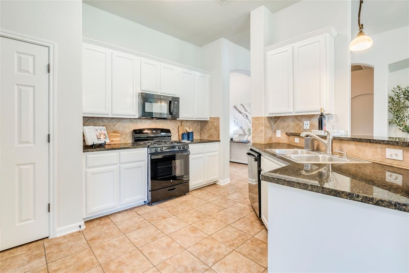 813 Kingston Lacy BLVD, Pflugerville, TX 78660