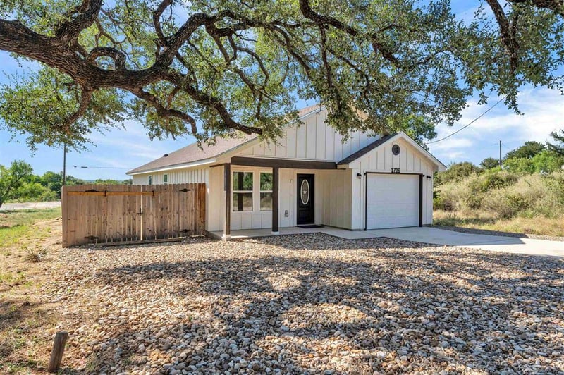 1706 Redwood DR, Marble Falls, TX 78654