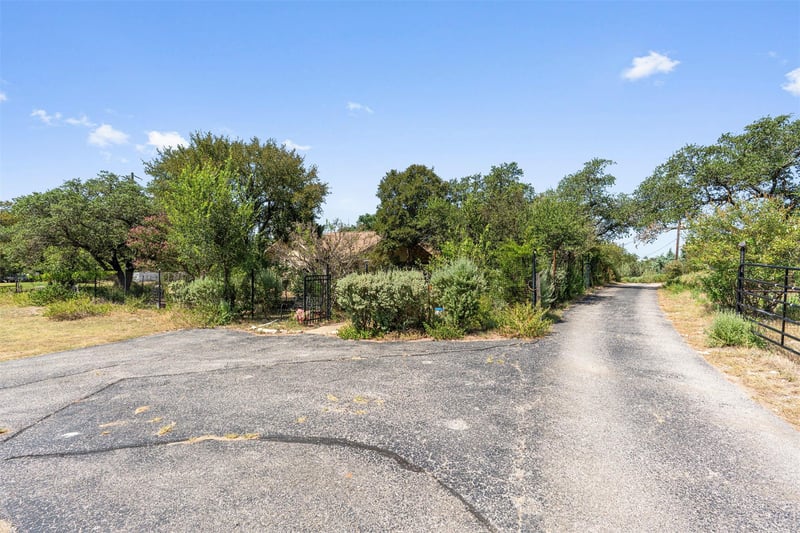210 Raley RD, Cedar Park, TX 78613