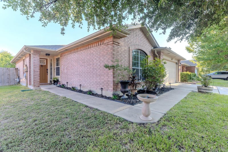 3133 Clinton PL, Round Rock, TX 78665