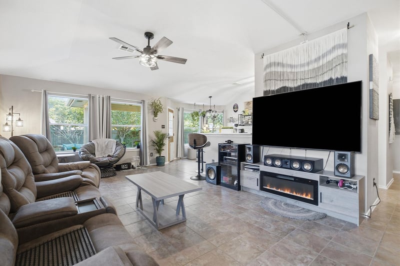 3133 Clinton PL, Round Rock, TX 78665