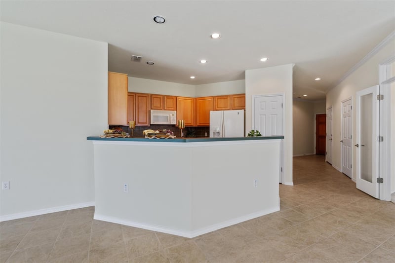 215 Crockett Loop, Georgetown, TX 78633