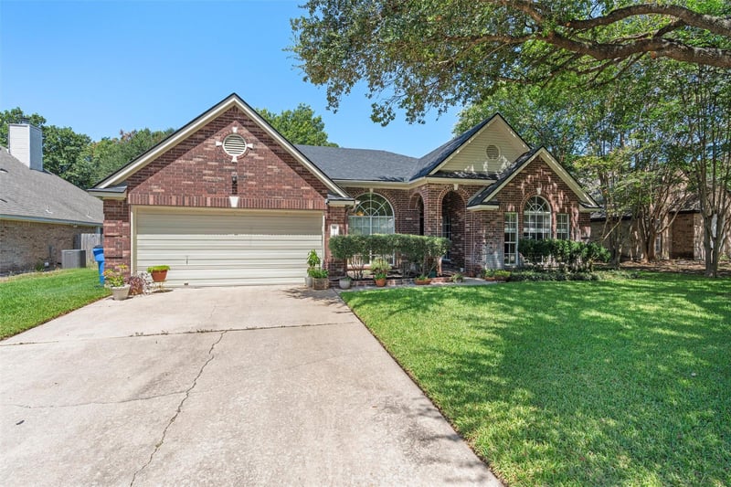 1208 Brophy DR, Pflugerville, TX 78660
