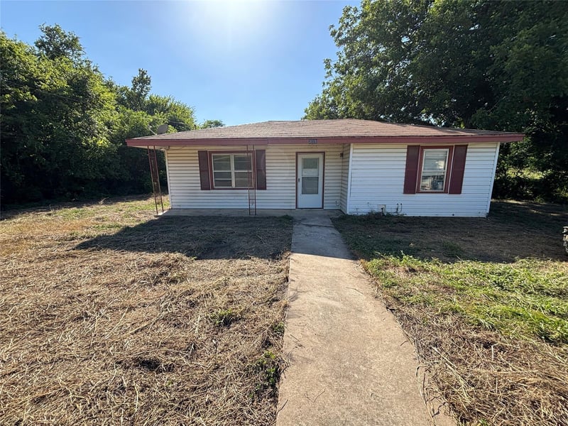 321 Front ST, Holland, TX 76534