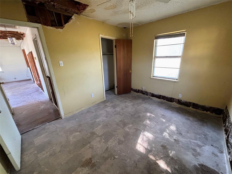 321 Front ST, Holland, TX 76534