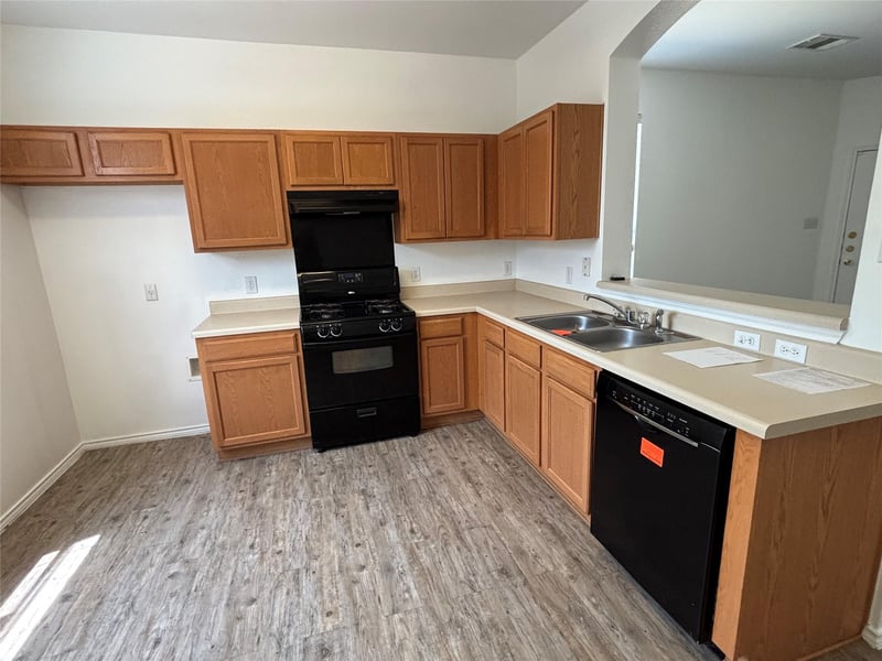801 Jane Austen TRL #B, Pflugerville, TX 78660