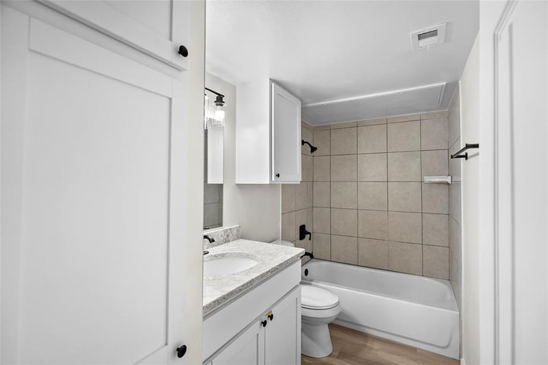 3819 Southway DR #120, Austin, TX 78704