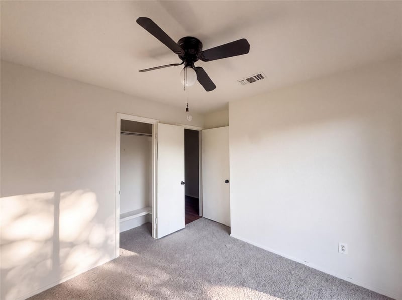 1002 Hummingbird DR, Marble Falls, TX 78654