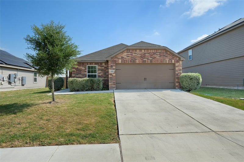 18616 Speculator LN, Elgin, TX 78621