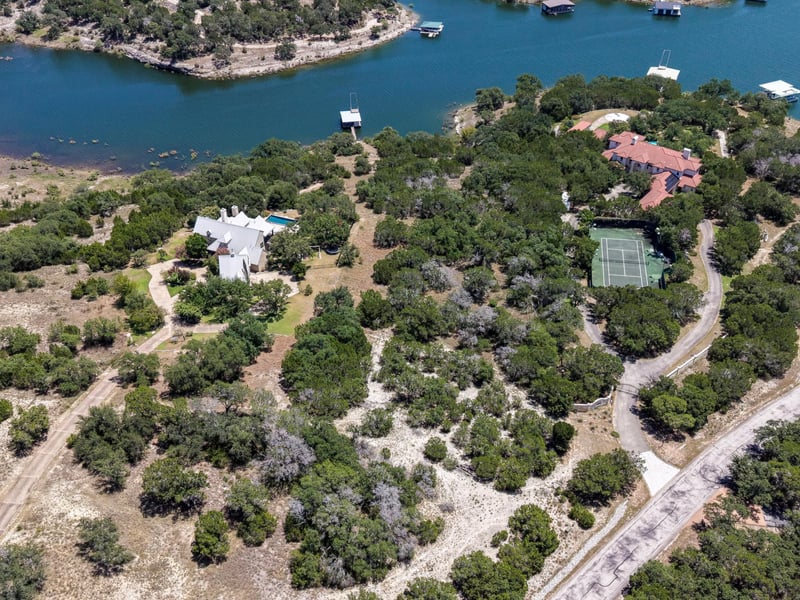 305 Angel Song CV, Spicewood, TX 78669