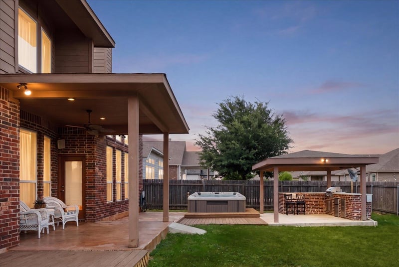 8093 Arezzo DR, Round Rock, TX 78665