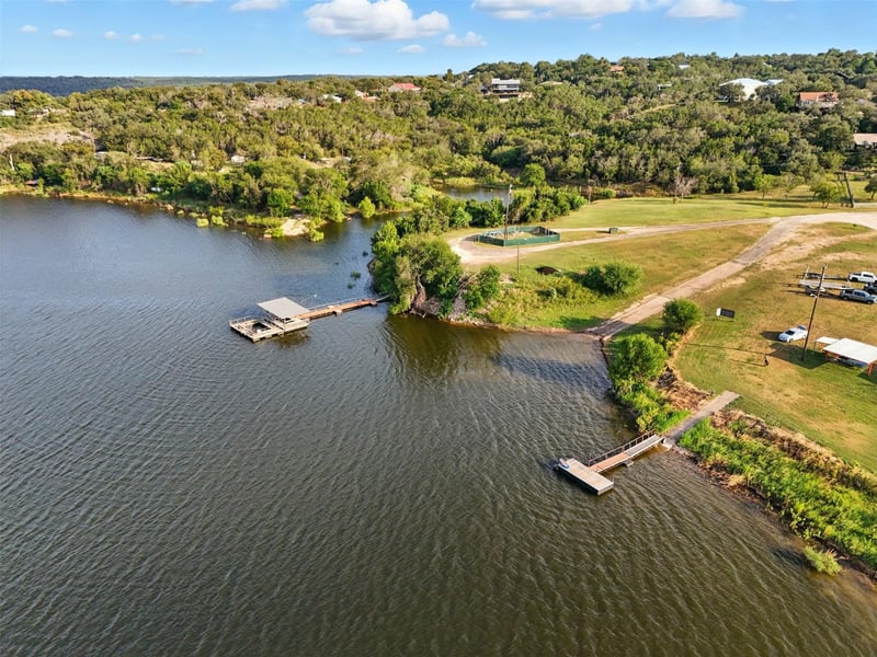 122 Ridge DR, Spicewood, TX 78669