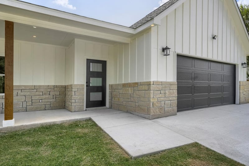 334 Nene LN, Bastrop, TX 78602