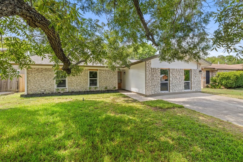 1111 Spearson LN, Austin, TX 78745