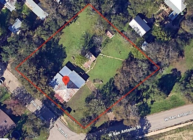 102 Pitt , San Marcos, TX 78666