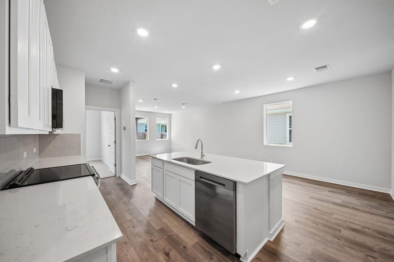 156 Hornet ST, Elgin, TX 78621