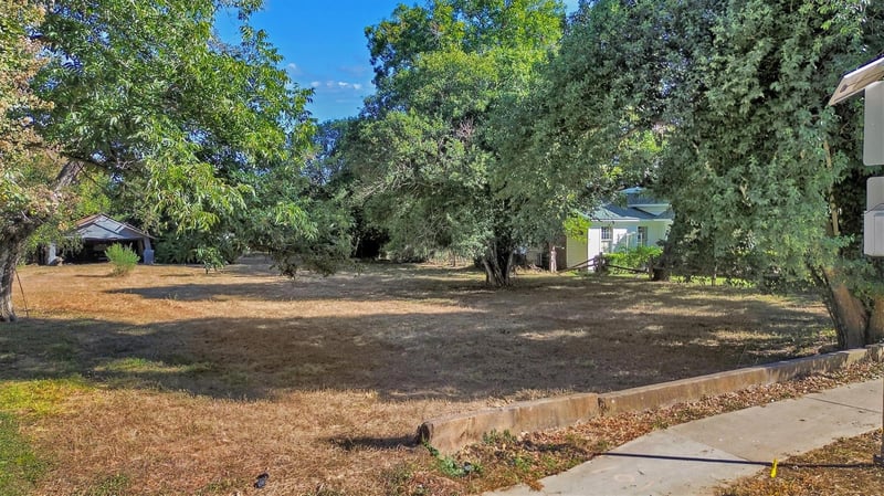 1247 W San Antonio ST, San Marcos, TX 78666