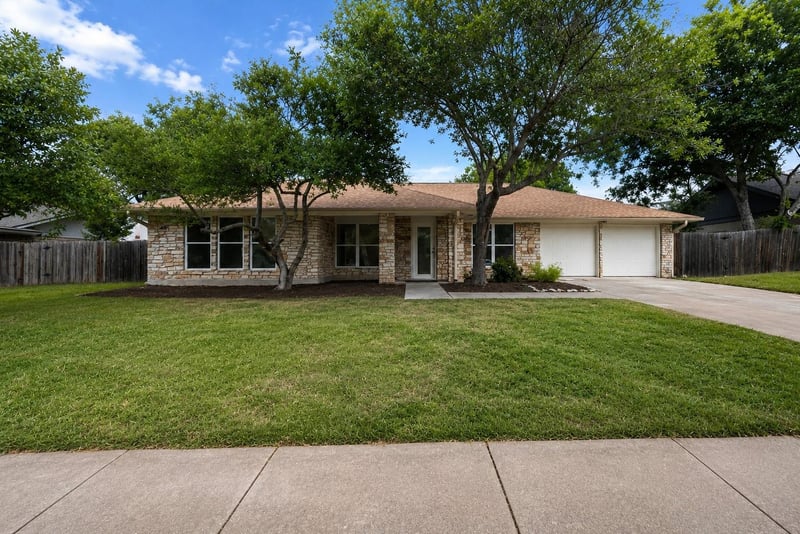 1403 Creekview DR, Round Rock, TX 78681