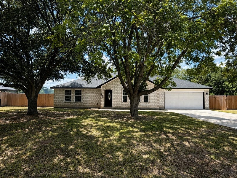 102 Sequoyah ST, Buda, TX 78610
