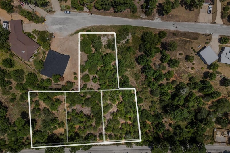 177 Koloiki LN, Bastrop, TX 78602