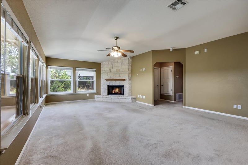 7312 White Oak DR, Lago Vista, TX 78645