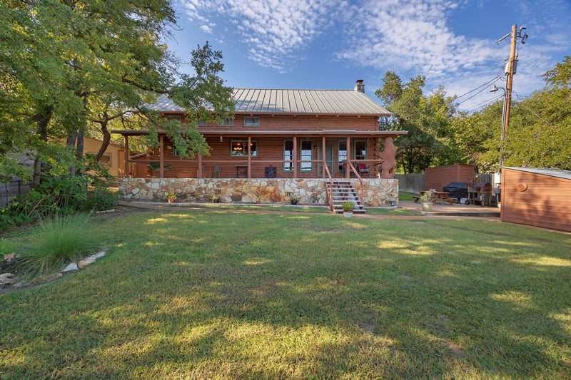 707 Cat Hollow Club DR, Spicewood, TX 78669