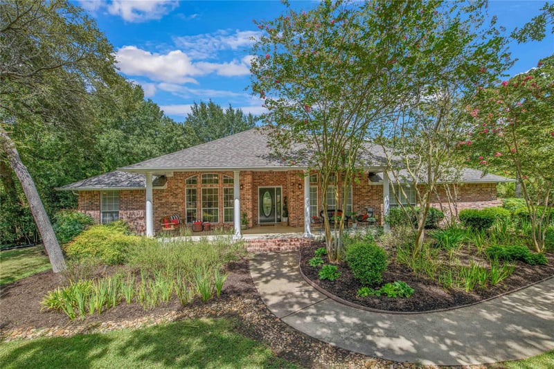 1625 Harpers Ferry RD, College Station, TX 77845