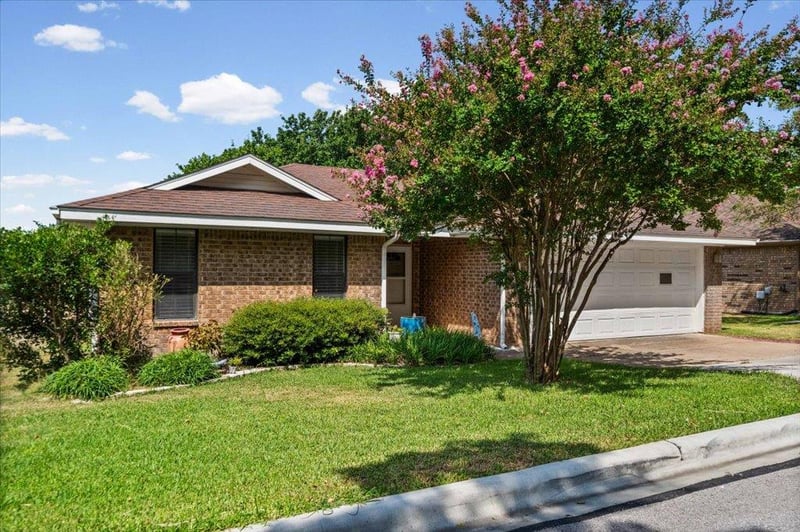 708 Cottonwood DR, Burnet, TX 78611