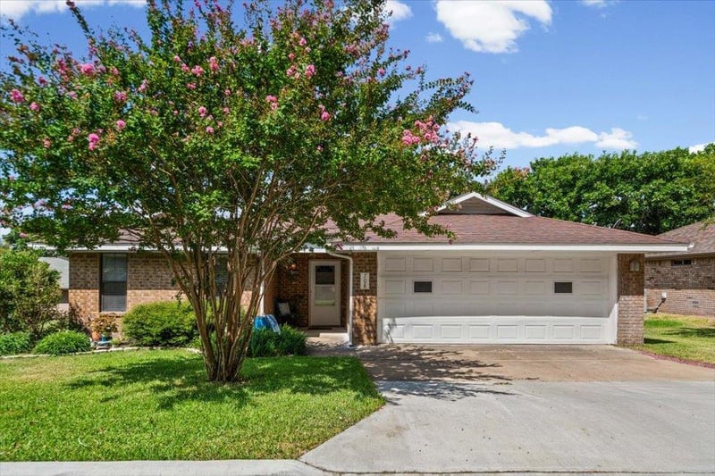 708 Cottonwood DR, Burnet, TX 78611